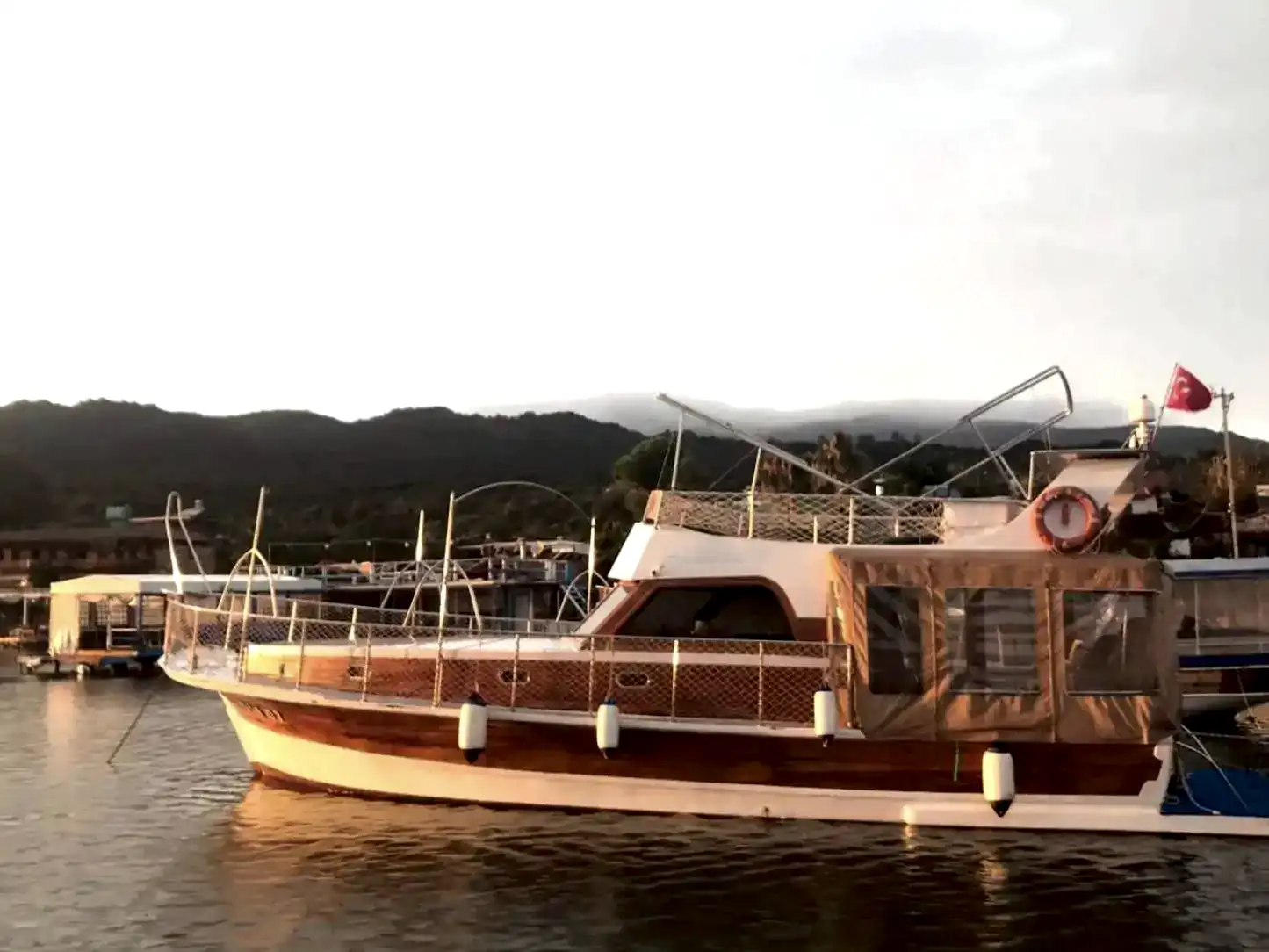 Kekova Koylarında Mavi Yolculuk
