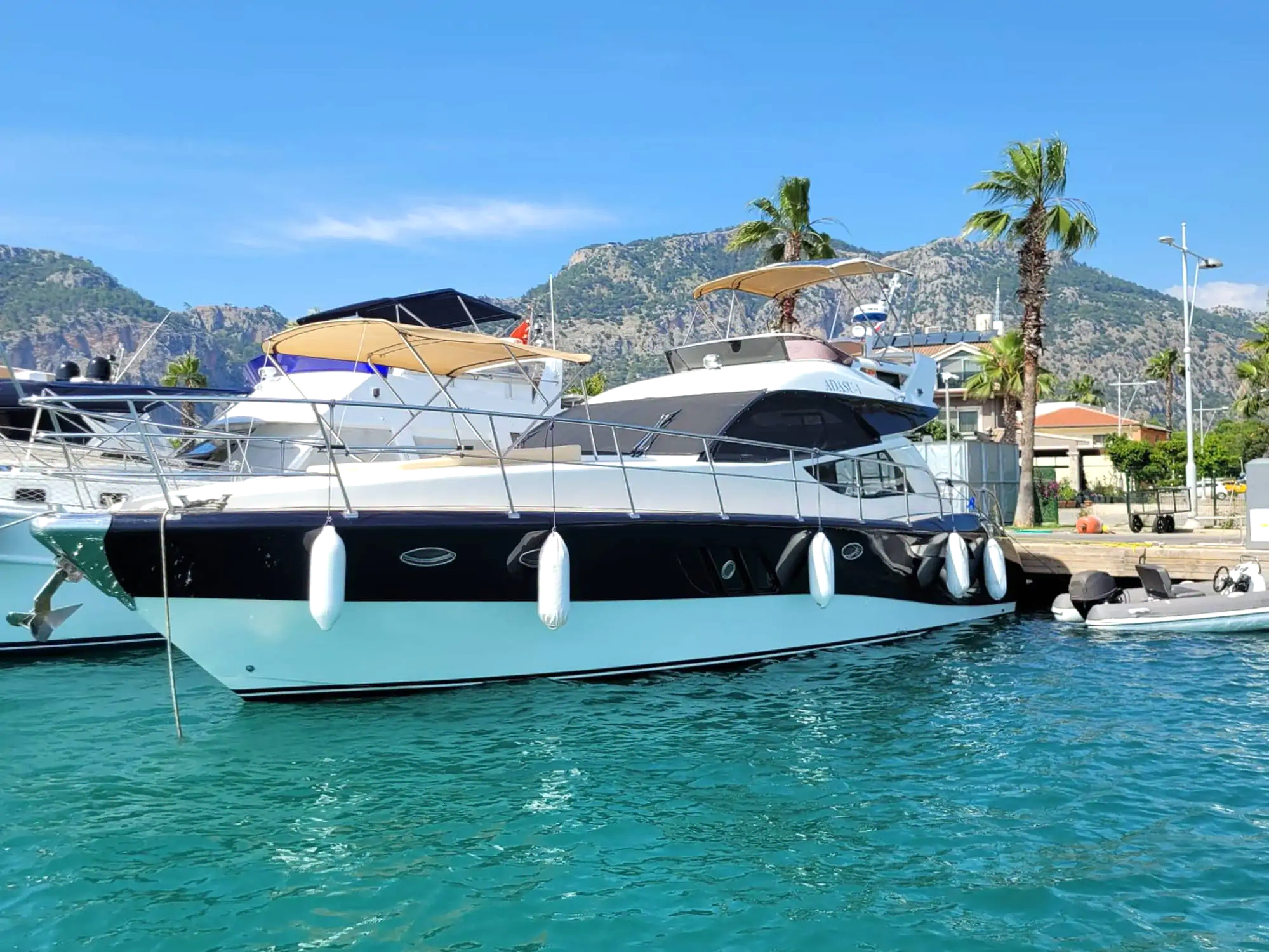 Göcek 2 Kabin Yat Kiralama