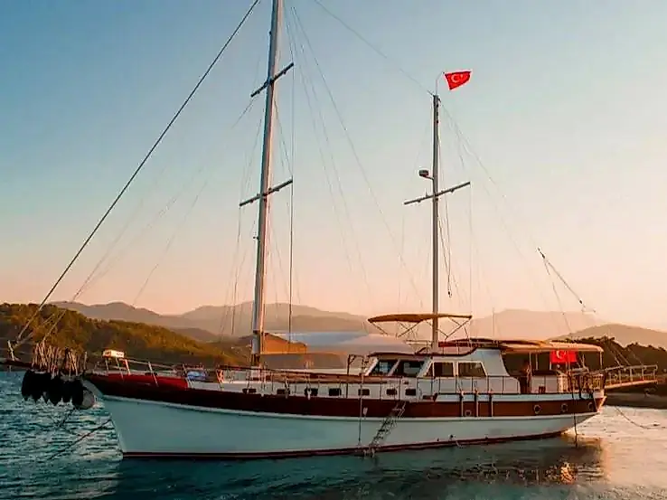 Fethiye 5 Kamaralı Gulet Tipi Tekne