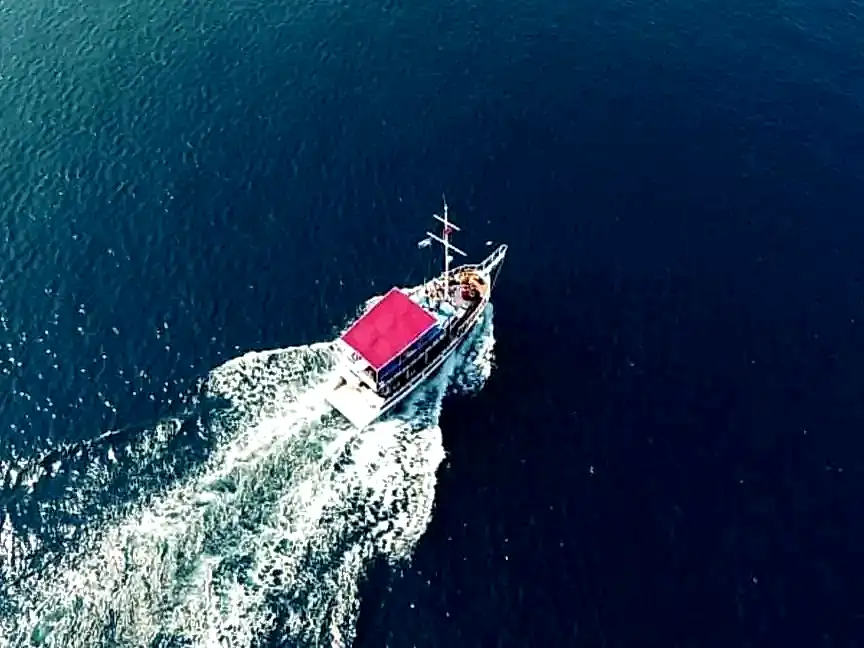 Kuşadası Bölgesinde Dalış Turu ve Eğitimi