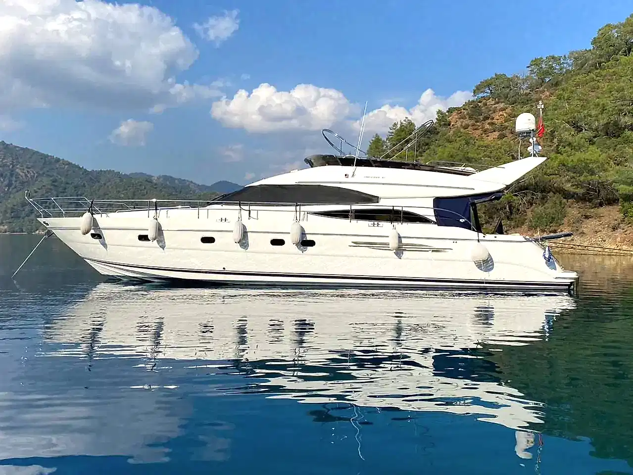 Göcek 3 Kabin Motoryat