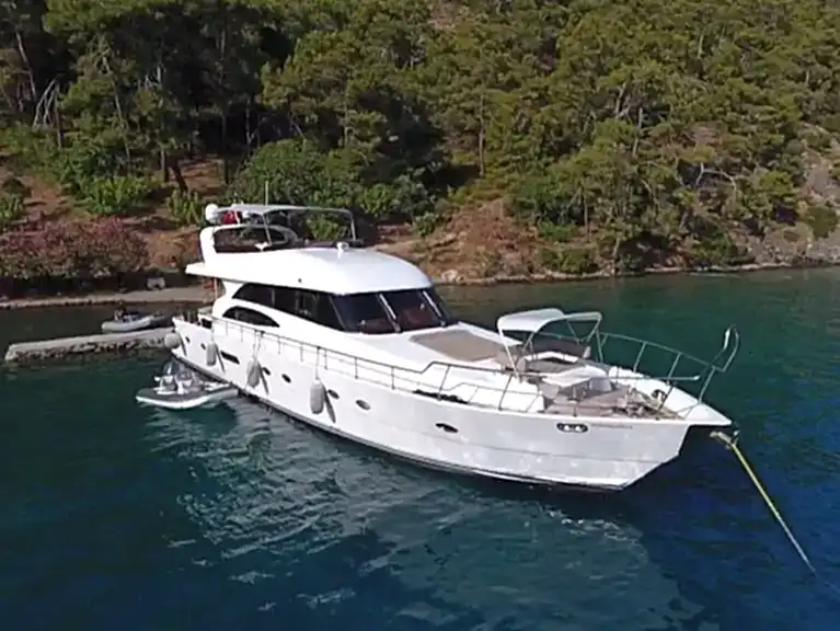 Göcek Kiralık Lüks Motoryat