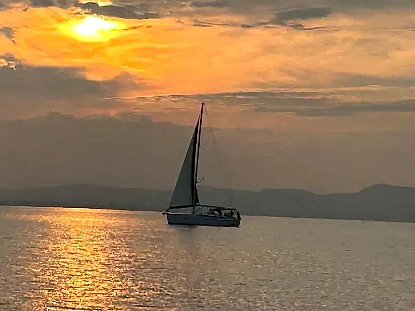 İzmir Marina Kiralık Yelkenli