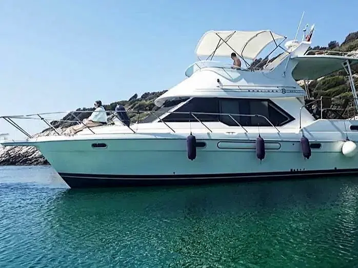 İzmir Çeşme'de Kiralık Motoryat